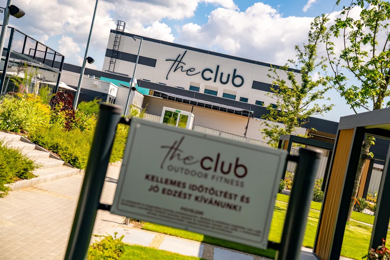 The_club_kepek2